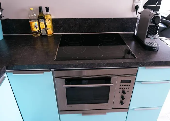 Kraaiennest אגמונד אן זי